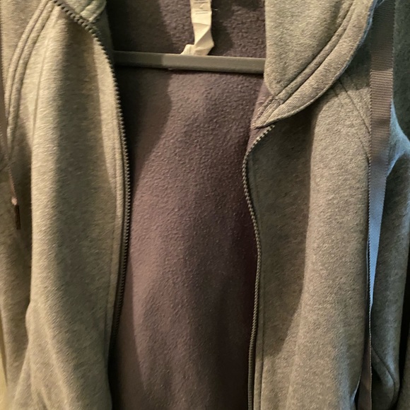 Lululemon Jacket - Picture 3 of 7